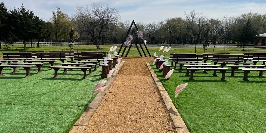 Wedding party at outdoor venue