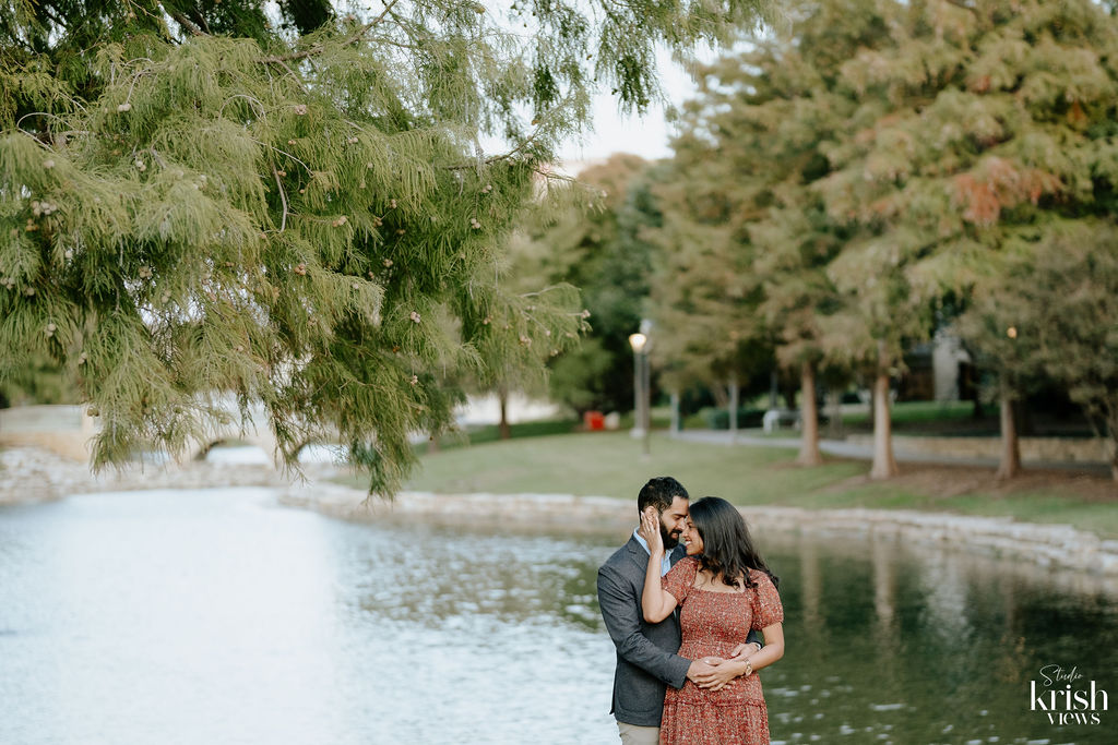 Couple proposing at Dallas Highland Park