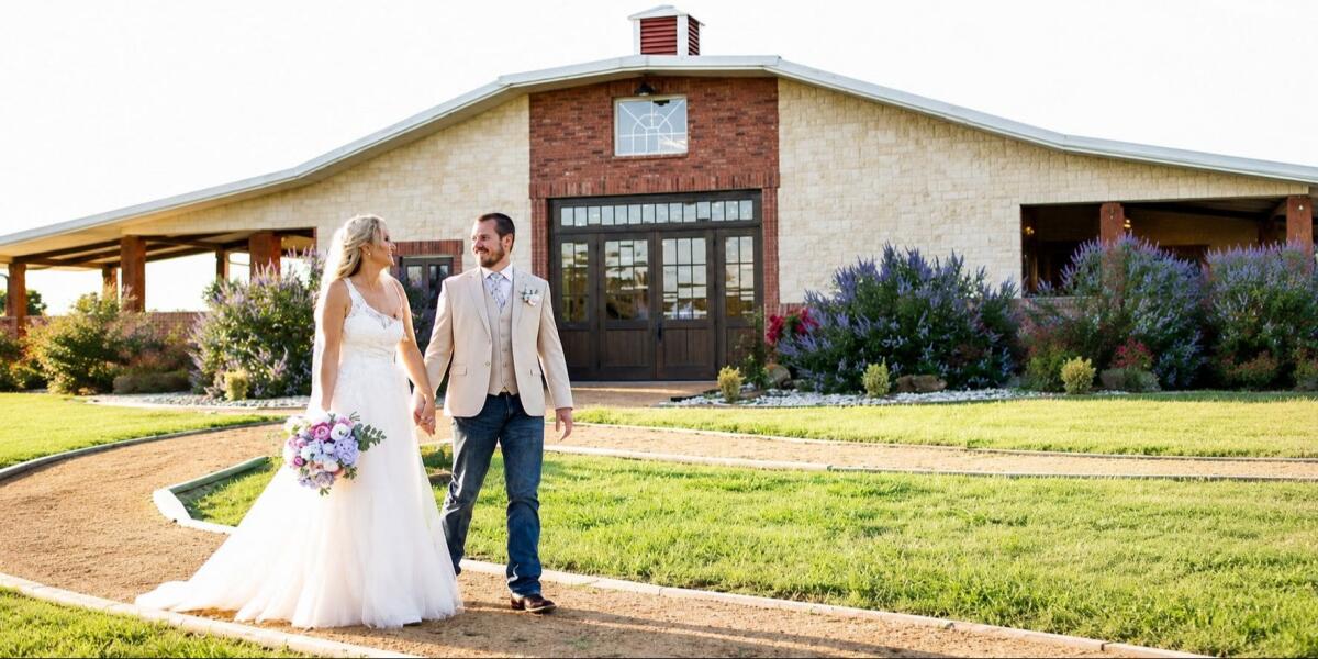 Best Wedding Venues in Dallas: Why an On-Site Countryside Home Matters