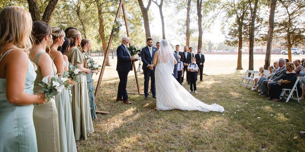 Best Outdoor Wedding Venues in Greenville, TX for a Scenic Ceremony
