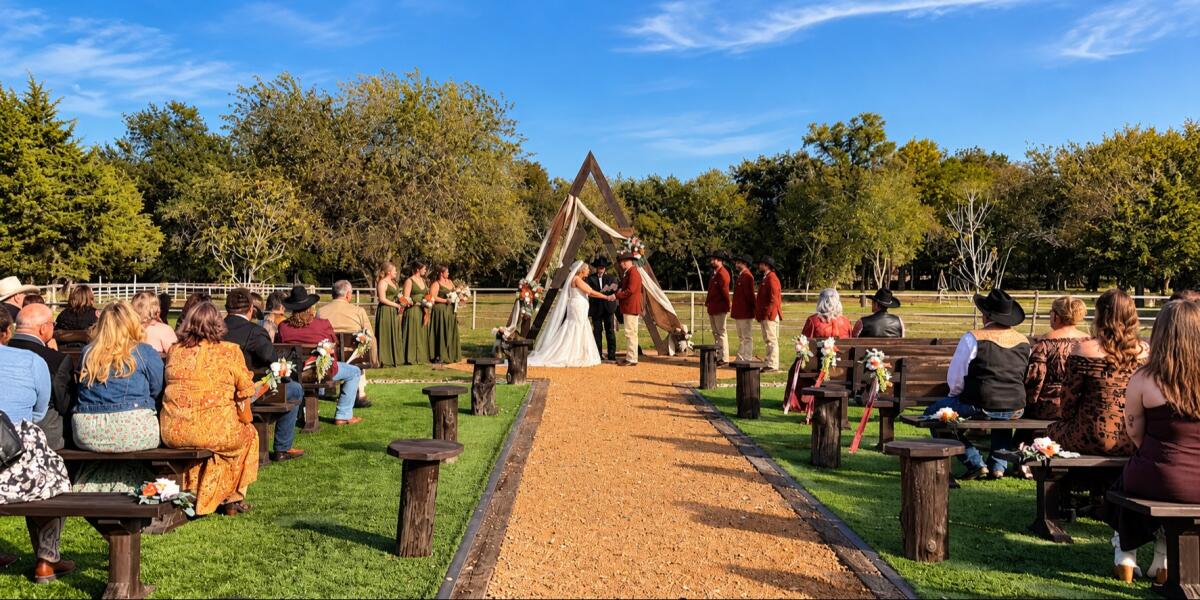 Wolfe City Wedding Venues
